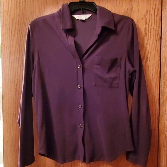 Casual Corner Other - 2 piece set includes top and skirt